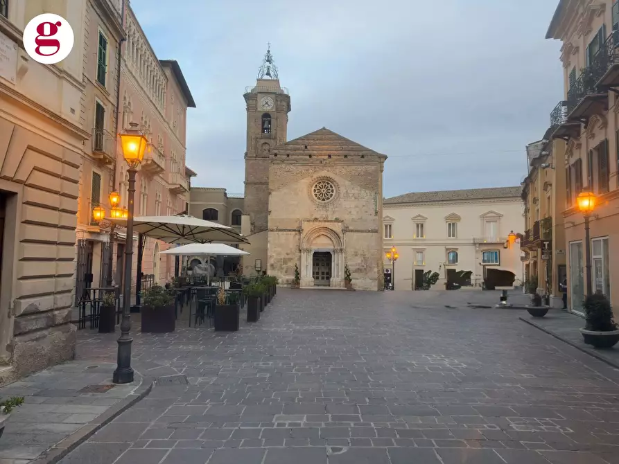 Immagine 6 di Attività commerciale in vendita  in Piazza Pudente 1 a Vasto