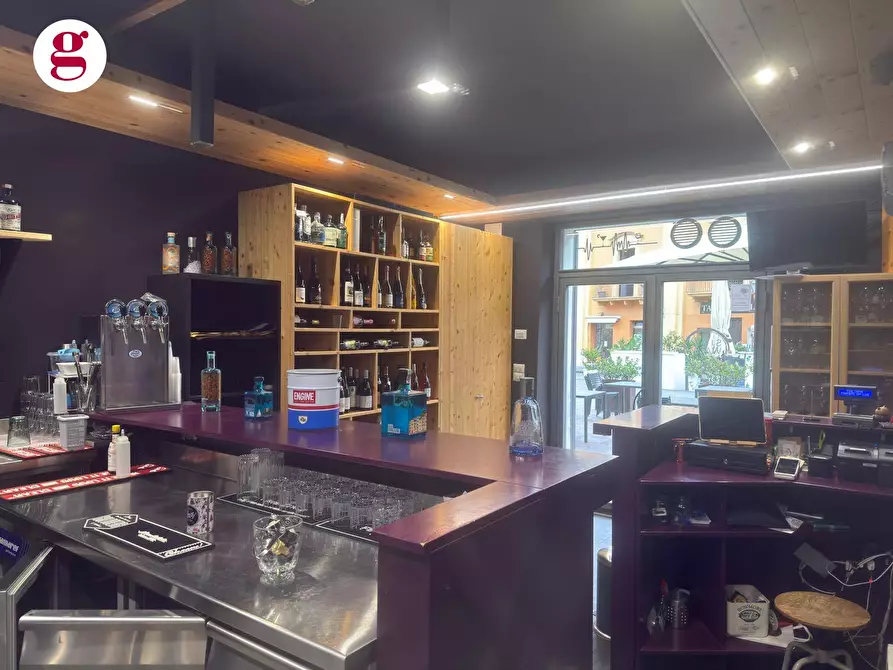 Immagine 10 di Attività commerciale in vendita  in Piazza Pudente 1 a Vasto