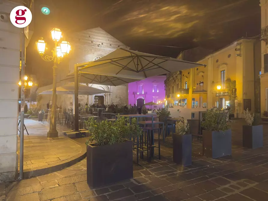 Immagine 22 di Attività commerciale in vendita  in Piazza Pudente 1 a Vasto