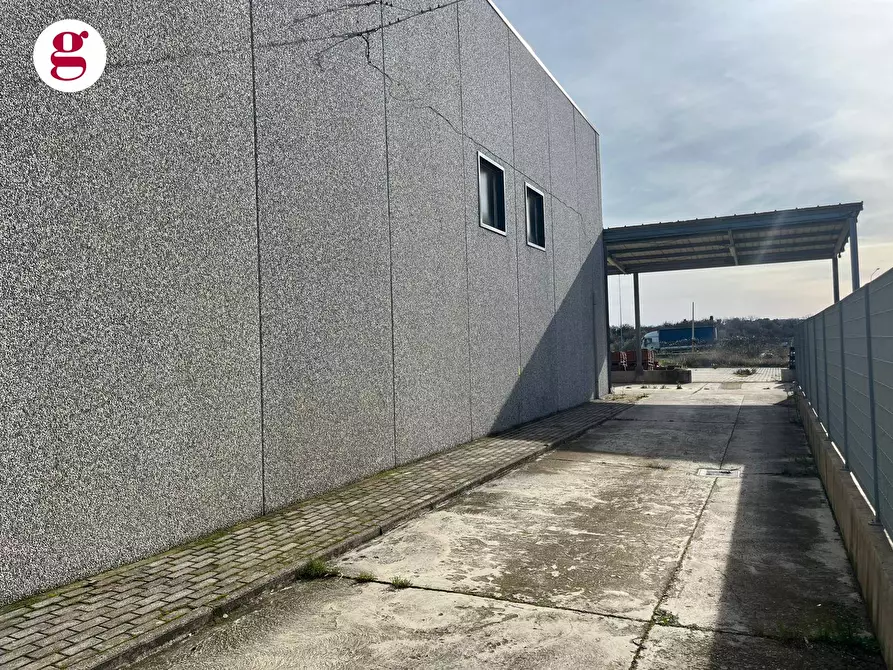 Immagine 10 di Capannone industriale in affitto  in Via Libero Grassi a Vasto