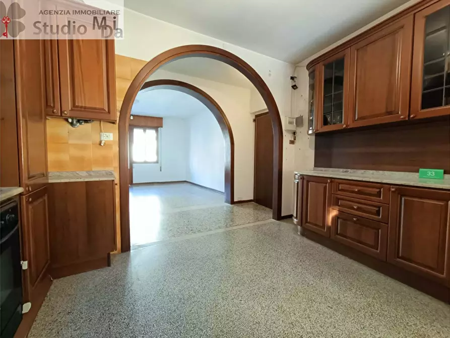 Immagine 1 di Appartamento in vendita  in Via San Dona' a Venezia