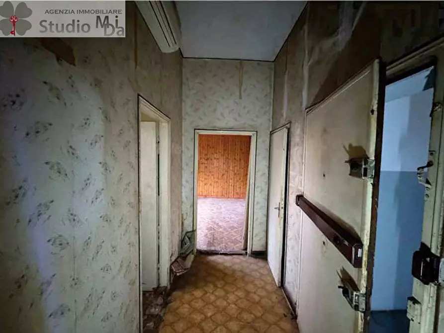 Immagine 4 di Appartamento in vendita  in Via Vergottini a Venezia