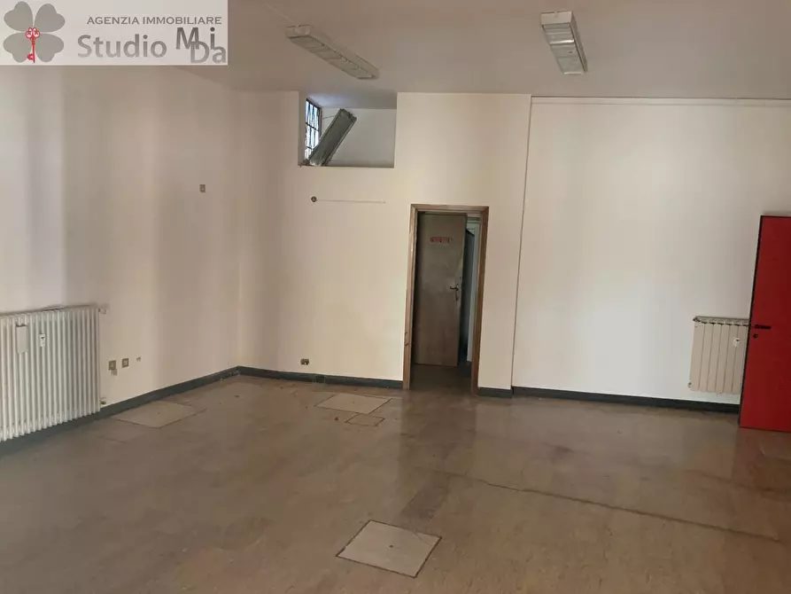 Immagine 6 di Locale commerciale in vendita  in via roma a Venezia