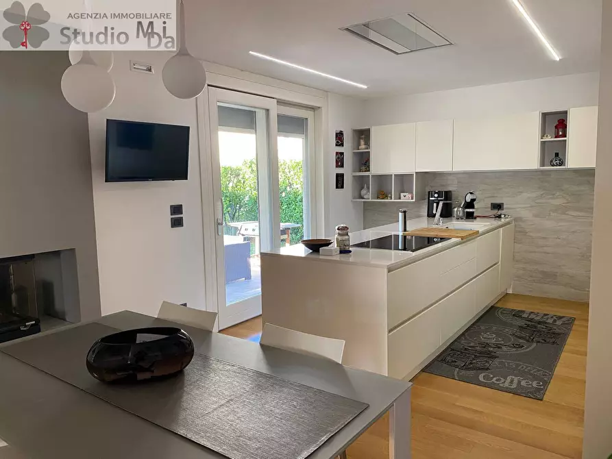Immagine 10 di Villa in vendita  in VIA MONTELLO a Mogliano Veneto