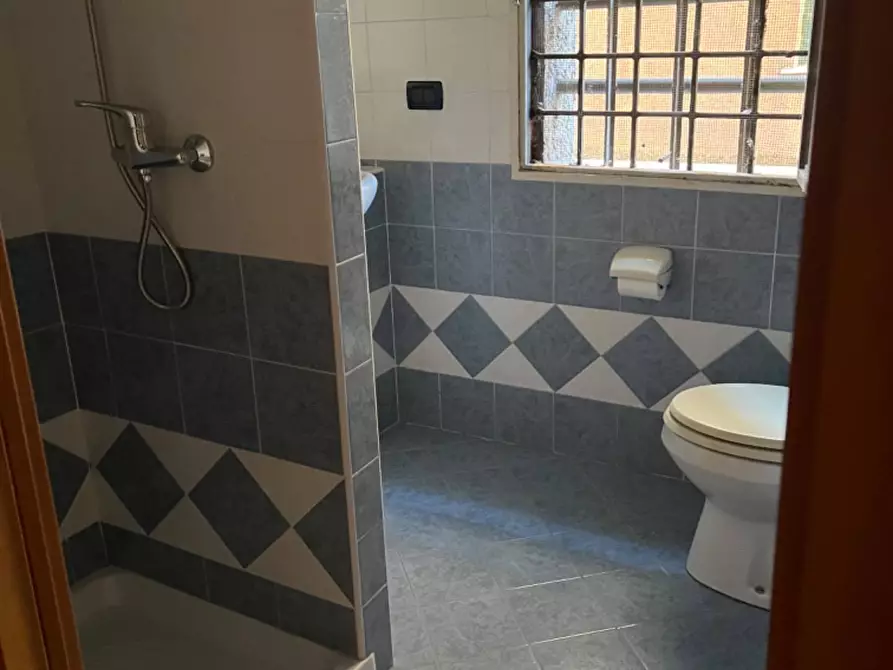 Immagine 8 di Negozio in vendita  in Via Ciardi a Venezia