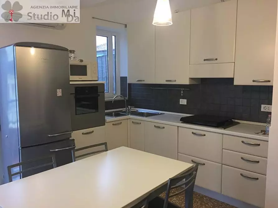 Immagine 3 di Appartamento in vendita  in Via toti 23 a Venezia