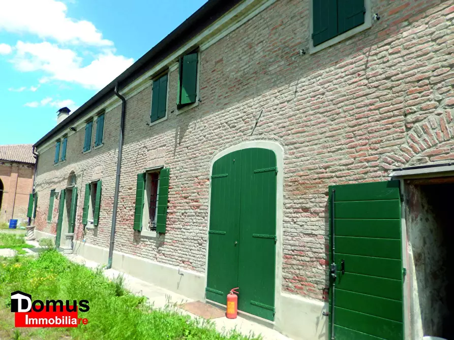 Immagine 3 di Rustico / casale in vendita  a Ferrara