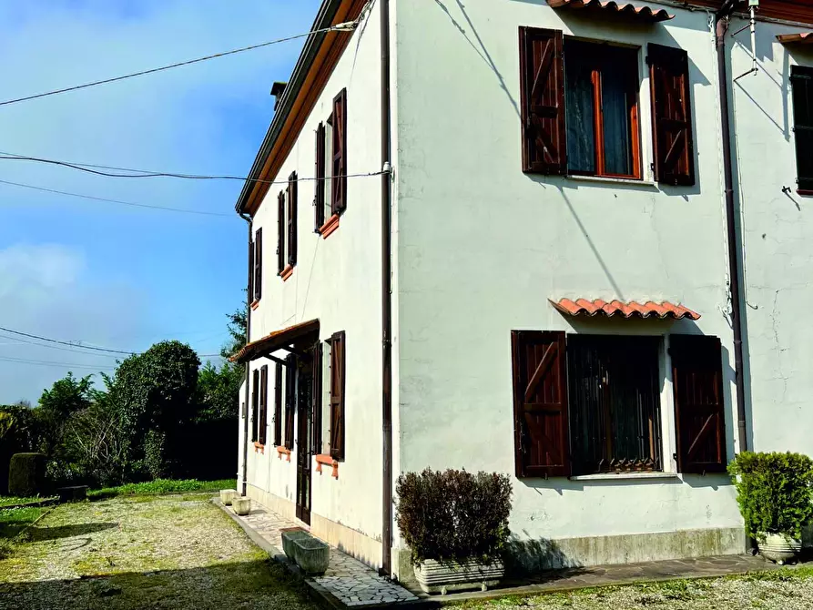 Immagine 3 di Casa semindipendente in vendita  a Voghiera