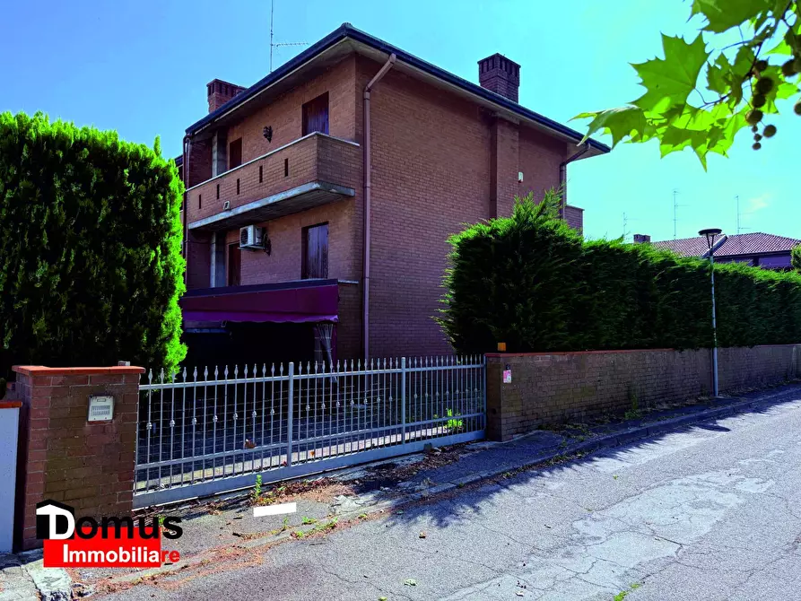Immagine 29 di Villetta a schiera in vendita  a Ferrara