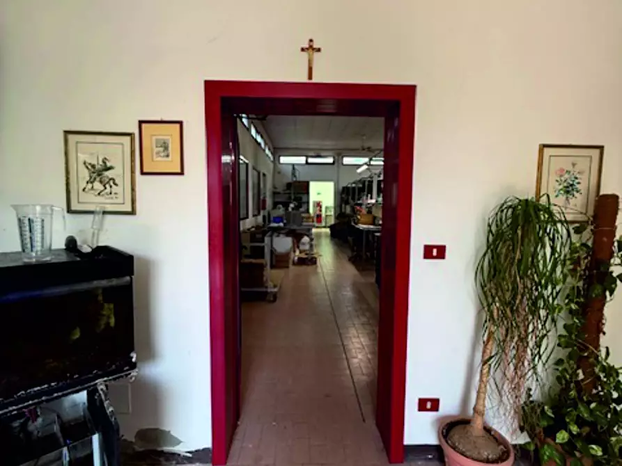 Immagine 14 di Capannone industriale in vendita  a Voghiera