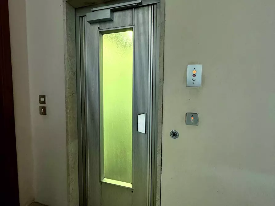 Immagine 18 di Appartamento in vendita  a Ferrara