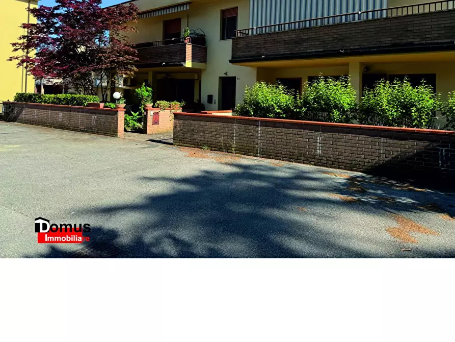 Immagine 37 di Appartamento in vendita  a Ferrara