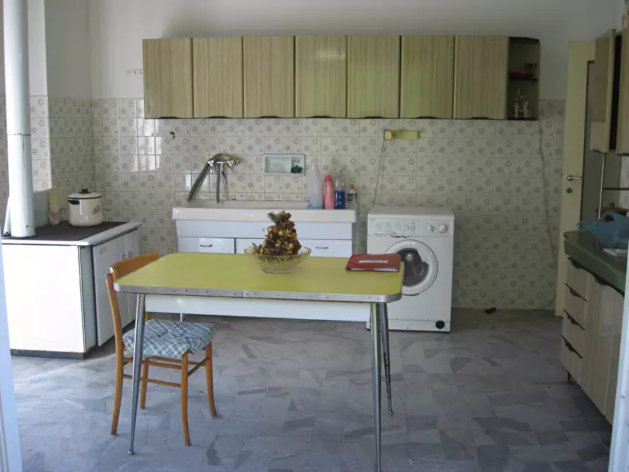 Immagine 5 di Appartamento in vendita  in ISOLA DI BORGONOVO MEZZANEGO a Mezzanego