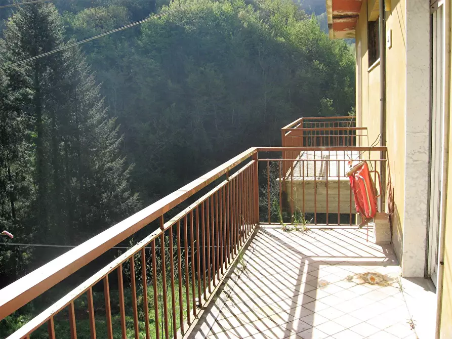 Immagine 16 di Appartamento in vendita  in ISOLA DI BORGONOVO MEZZANEGO a Mezzanego