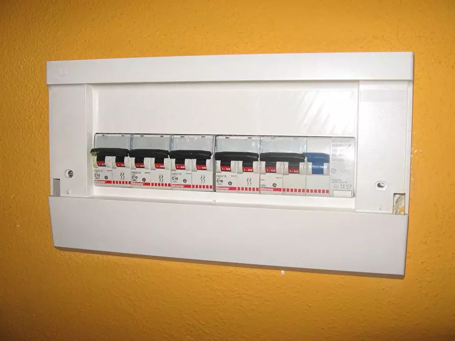 Immagine 5 di Attico in vendita  in VIA VITTORIO VENETO a Chiavari