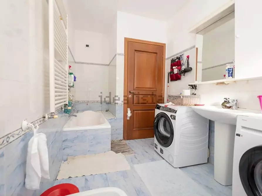 Immagine 3 di Appartamento in vendita  in PIAZZA COLOMBO 9 a Coreglia Ligure