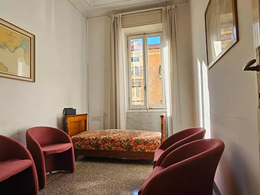 Immagine 16 di Appartamento in vendita  in VIA NINO BIXIO 19 a Chiavari