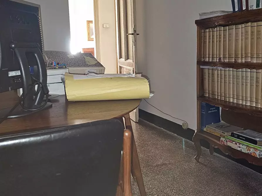 Immagine 19 di Appartamento in vendita  in VIA NINO BIXIO 19 a Chiavari