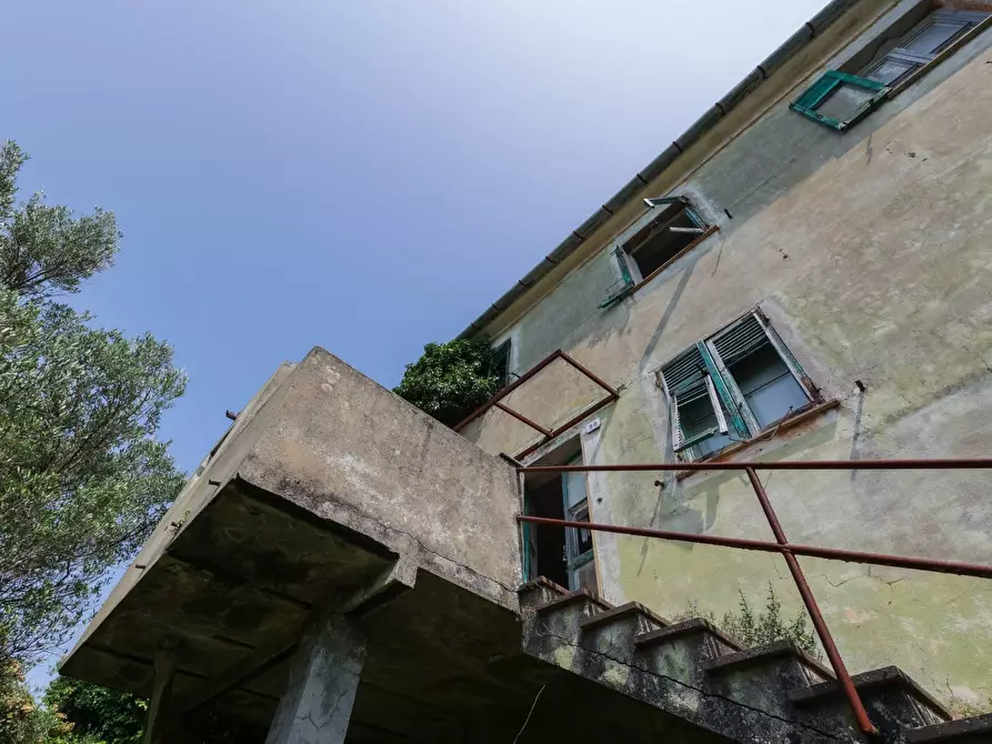 Immagine 6 di Casa semindipendente in vendita  in VIA CAV. FELICE COGORNO 90-84 a Avegno