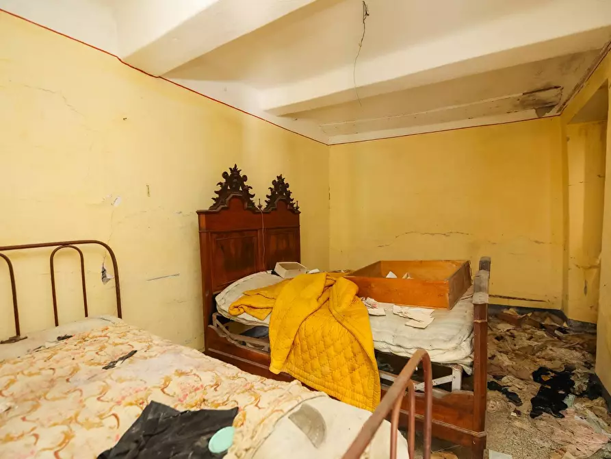 Immagine 12 di Casa semindipendente in vendita  in VIA CAV. FELICE COGORNO 90-84 a Avegno