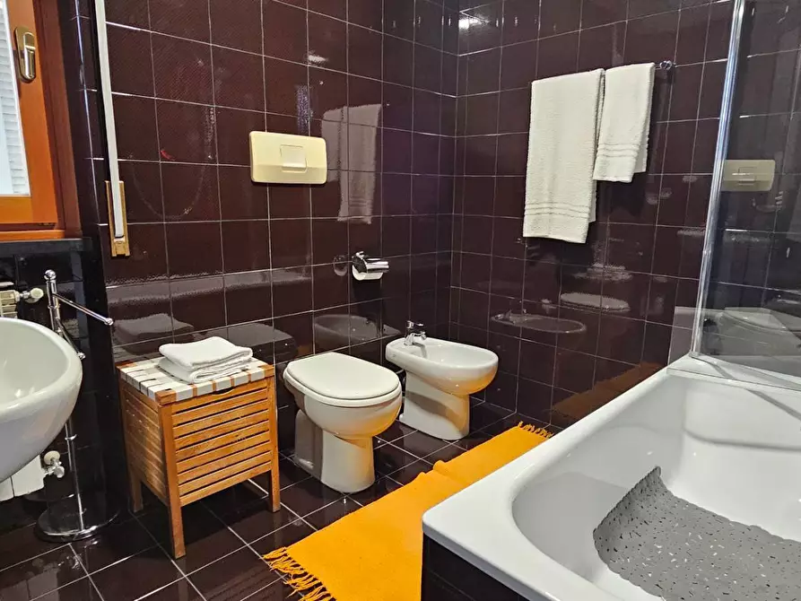 Immagine 8 di Attico in affitto  in PIAZZA  LA SCAFA 4 a Lavagna