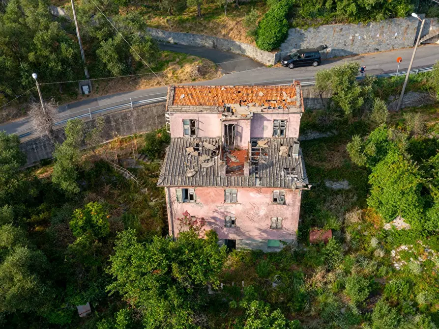 Immagine 24 di Villa in vendita  in VIA CAV. FELICE COGORNO 295 a Avegno