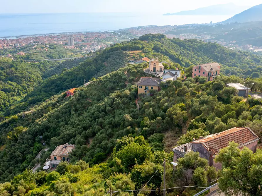 Immagine 29 di Villa in vendita  in VIA CAV. FELICE COGORNO 295 a Avegno