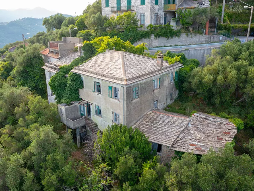 Immagine 2 di Casa semindipendente in vendita  in VIA CAV. FELICE COGORNO 90-84 a Avegno
