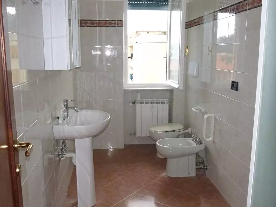 Immagine 12 di Attico in vendita  in VIA PARMA 394 R a Chiavari