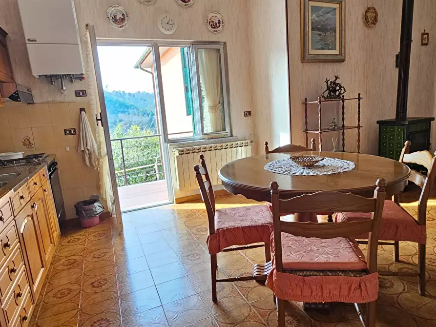 Immagine 11 di Casa semindipendente in vendita  in VIA 1 MAGGIO a Avegno