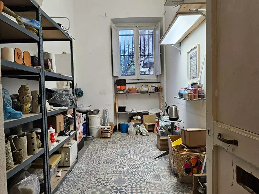 Immagine 8 di Locale commerciale in affitto  in VIA  TRIESTE 49 a Chiavari