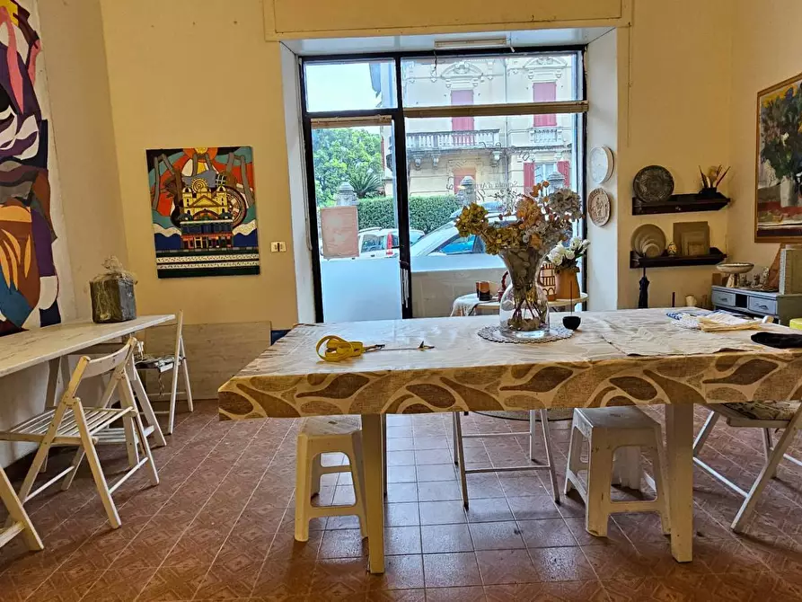 Immagine 1 di Locale commerciale in affitto  in VIA  TRIESTE 49 a Chiavari