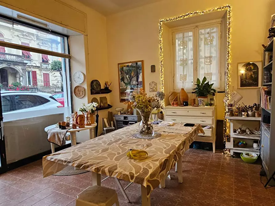 Immagine 2 di Locale commerciale in affitto  in VIA  TRIESTE 49 a Chiavari