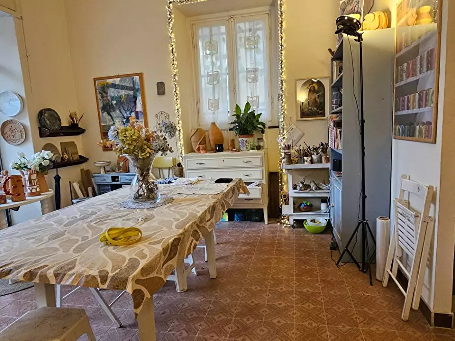 Immagine 6 di Locale commerciale in affitto  in VIA  TRIESTE 49 a Chiavari