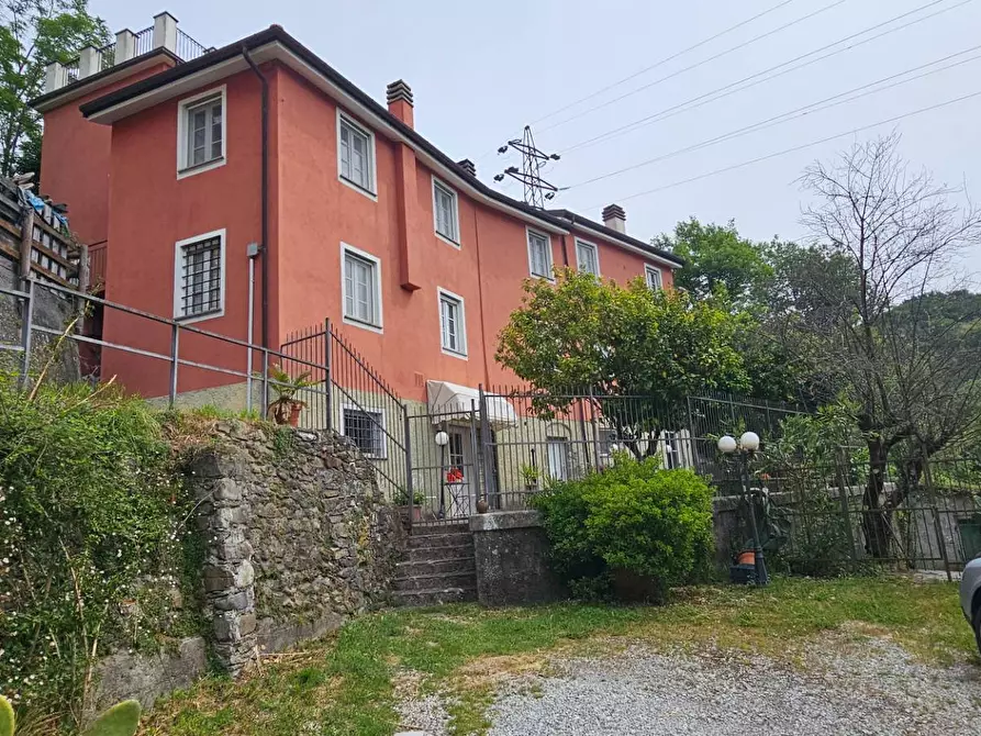Immagine 12 di Casa semindipendente in vendita  a Mezzanego