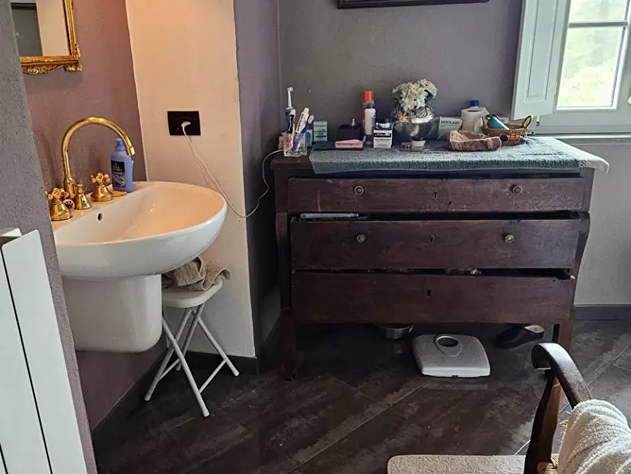 Immagine 34 di Casa semindipendente in vendita  a Mezzanego
