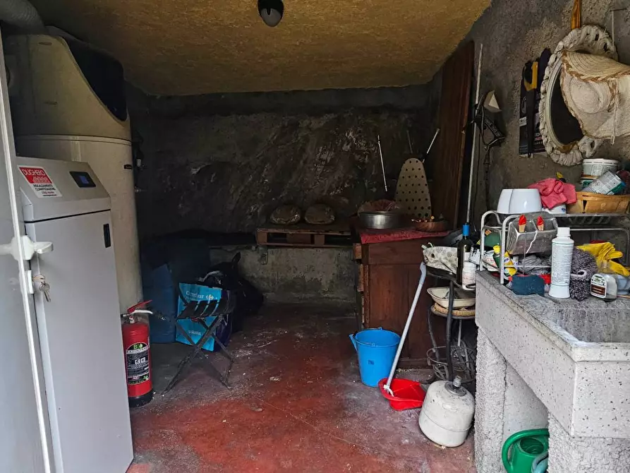 Immagine 36 di Casa semindipendente in vendita  a Mezzanego