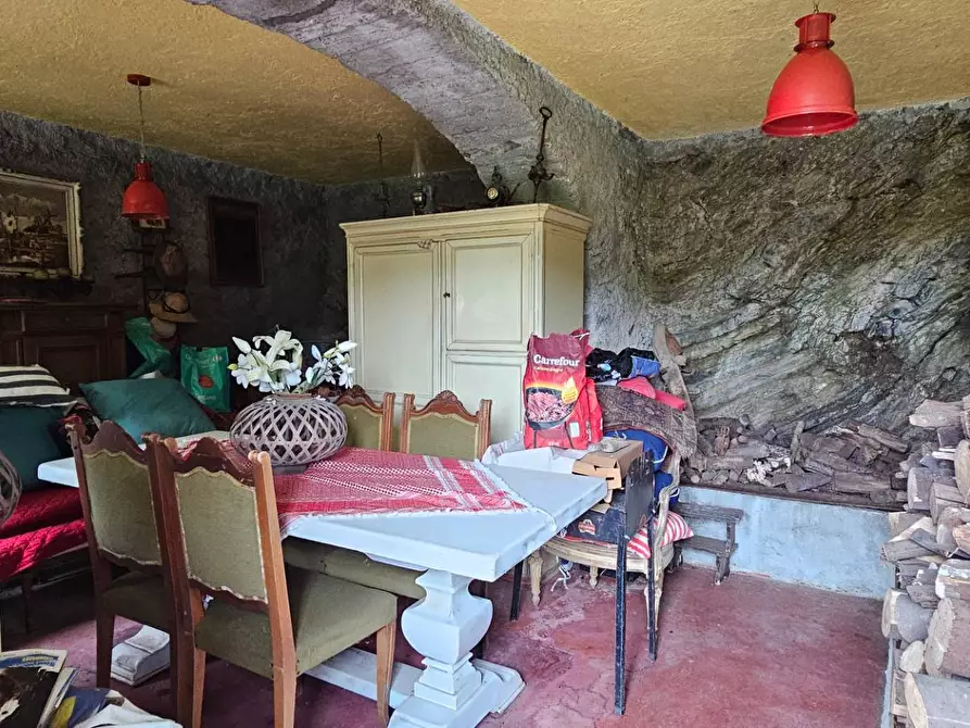 Immagine 38 di Casa semindipendente in vendita  a Mezzanego