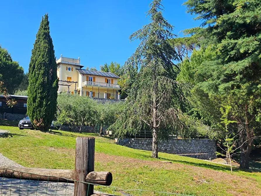 Immagine 1 di Casa semindipendente in vendita  a Chiavari