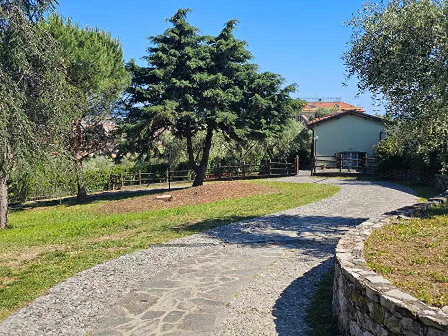 Immagine 37 di Casa semindipendente in vendita  a Chiavari