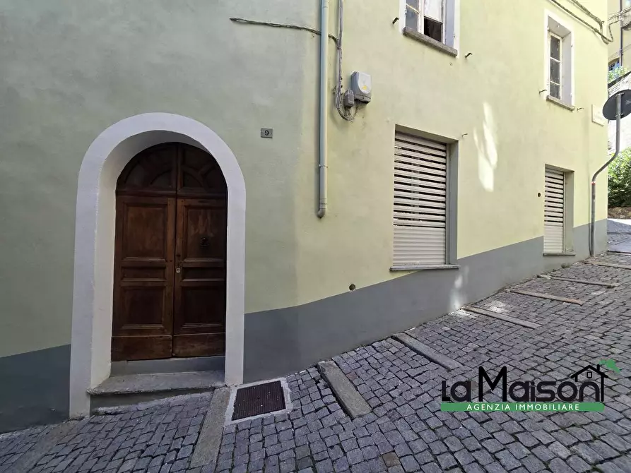 Immagine 27 di Appartamento in affitto  in via della cattedrale 3 a Ivrea