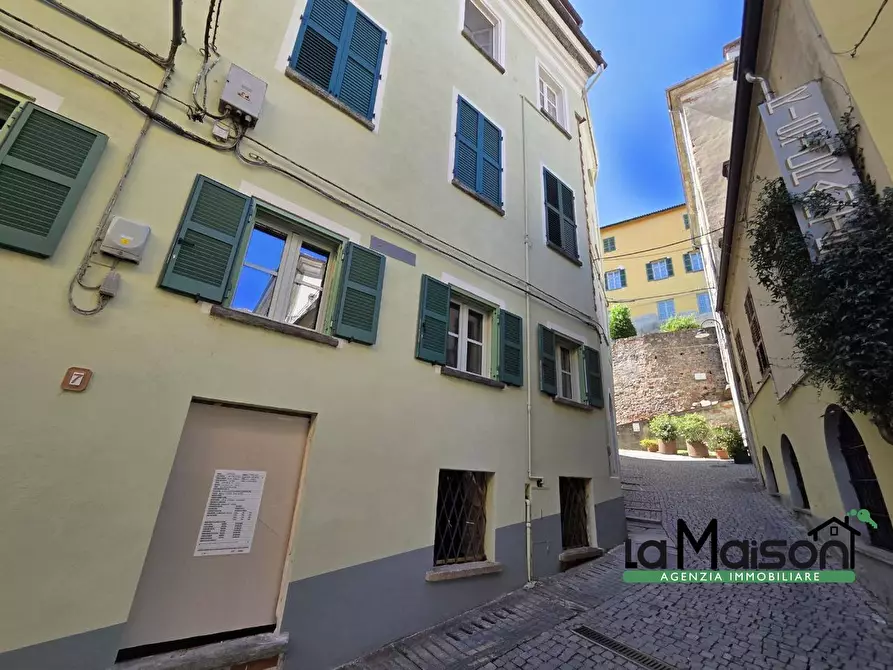 Immagine 29 di Appartamento in affitto  in via della cattedrale 3 a Ivrea