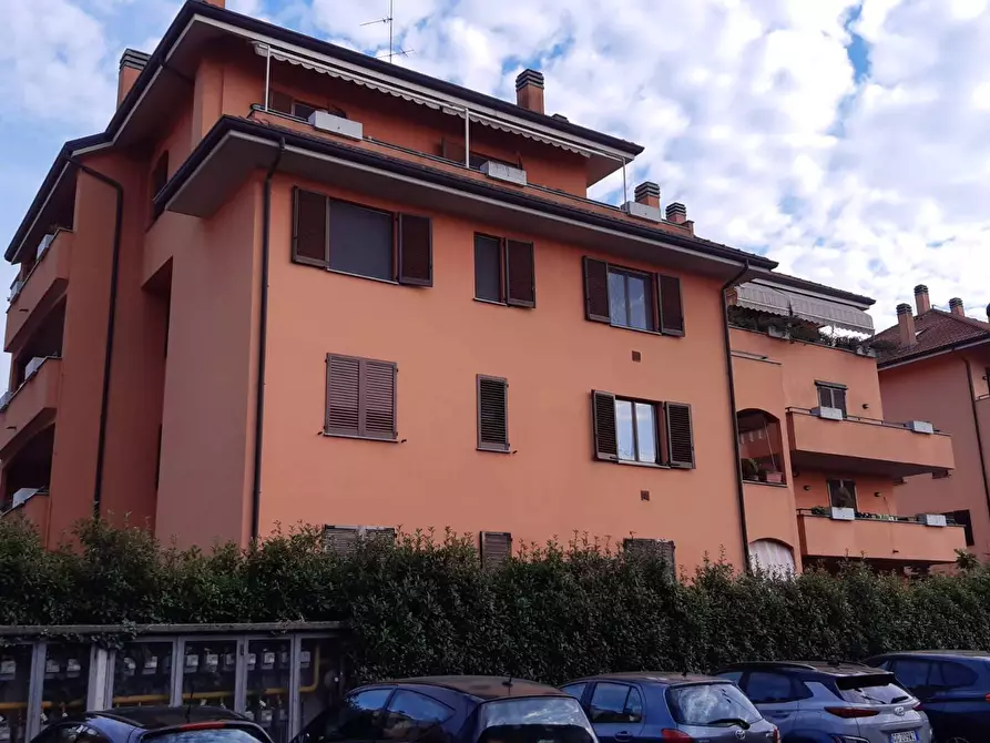 Immagine 1 di Appartamento in vendita  in via Montello 10 a Bernate Ticino