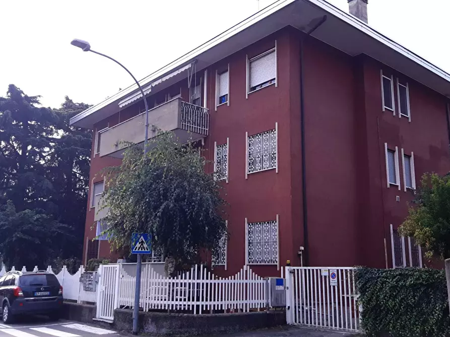 Immagine 1 di Appartamento in vendita  in VIA EMILIA 16 a Pregnana Milanese