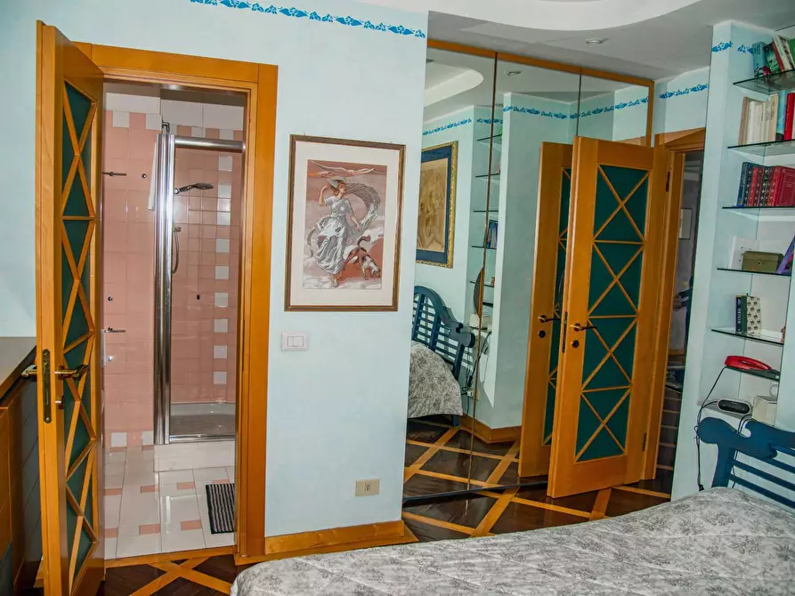 Immagine 21 di Attico in vendita  in via Castellazzo 65 a Rho