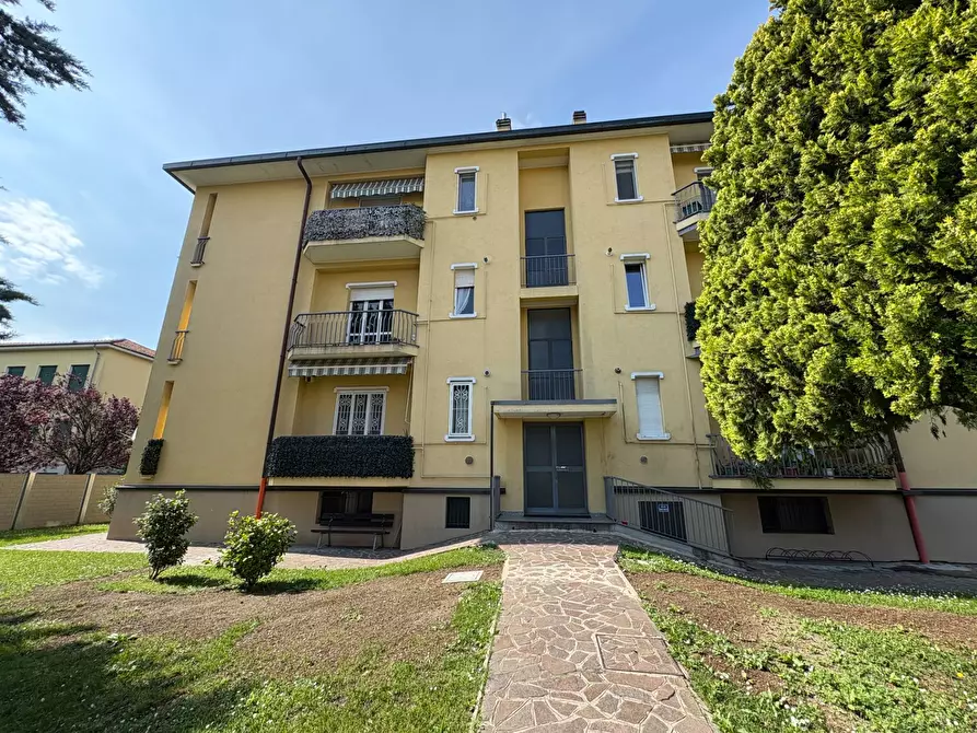 appartamento in vendita a Vanzago