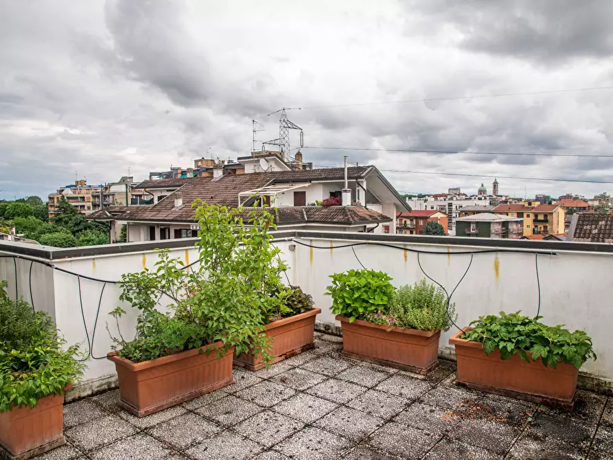 Immagine 49 di Attico in vendita  in via Castellazzo 65 a Rho