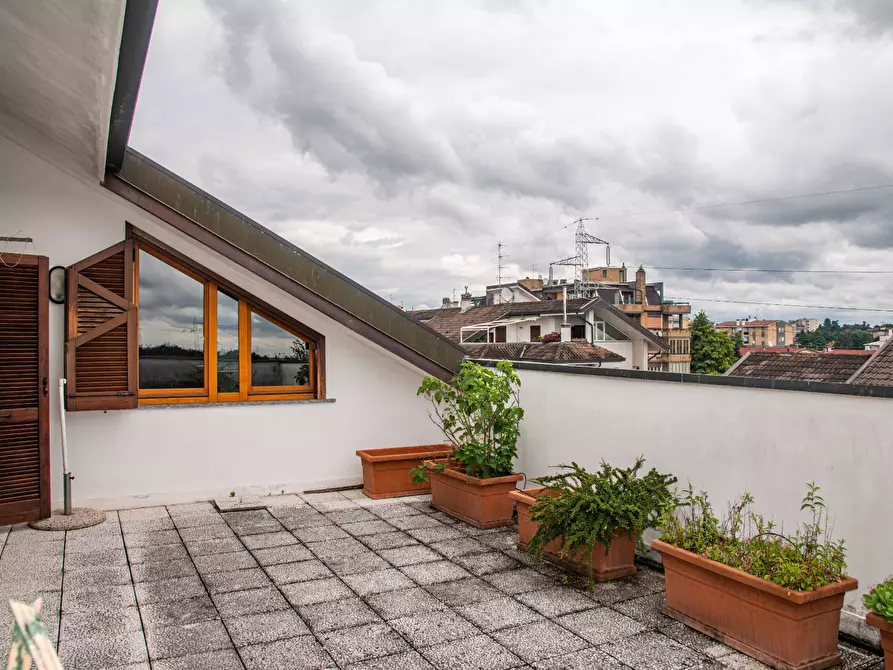 Immagine 52 di Attico in vendita  in via Castellazzo 65 a Rho