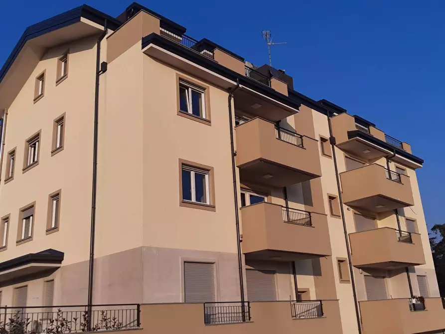 Immagine 5 di Appartamento in vendita  in VIA STRADIVARI a Lainate