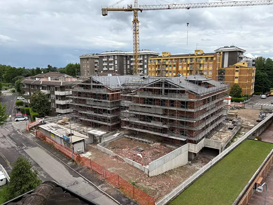 Immagine 4 di Appartamento in vendita  in via San Carlo 137 a Rho